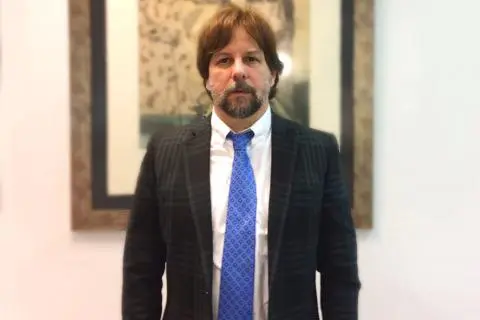 En la foto sale Ernesto Delgado